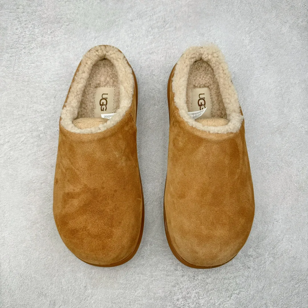 Pick up locally💰520 UGG 1688 Little Potato all-inclusive autumn and winter sheep fur integrated snow boots. All shoes are made from the same factory as ZP. Longfeng A-grade Australian imported sheep fur integrated brand OEM production line. Fully follow the ZP process. OEM original pattern maker adheres to the principle of no original shoes and no development selection. Pay attention to every detail. The most authentic version on the market TREADLITE "Light Wing" technology outsole Lightweight/durable/flexible/pile size: 35 36 37 38 39 40 Coding: by2936090